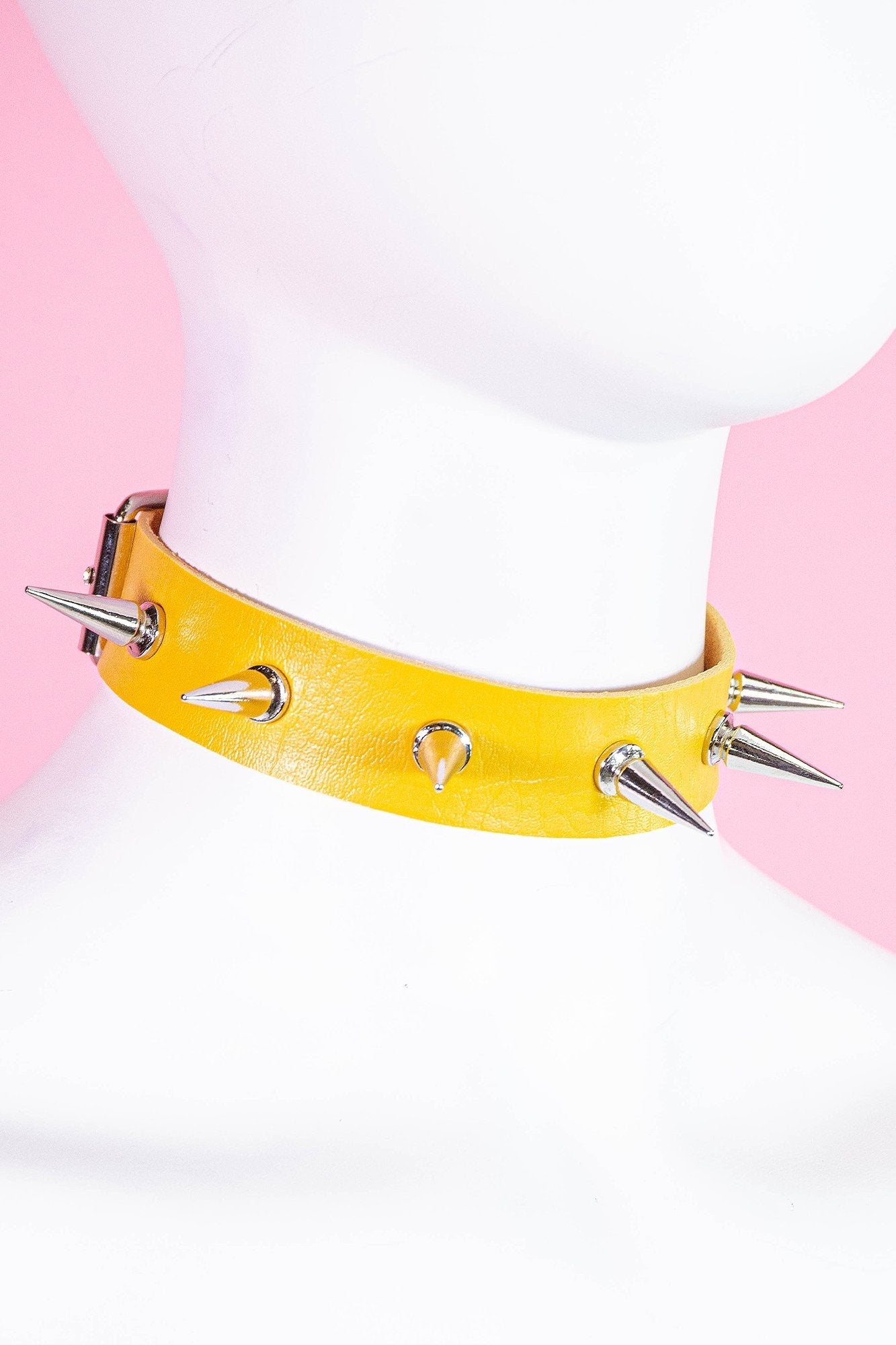 Sunny Spike Delight Collar Necklace - In Control Clothing